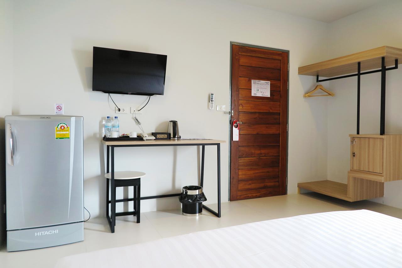 Phuket Marine Poshtel - Sha Plus Chalong Zewnętrze zdjęcie